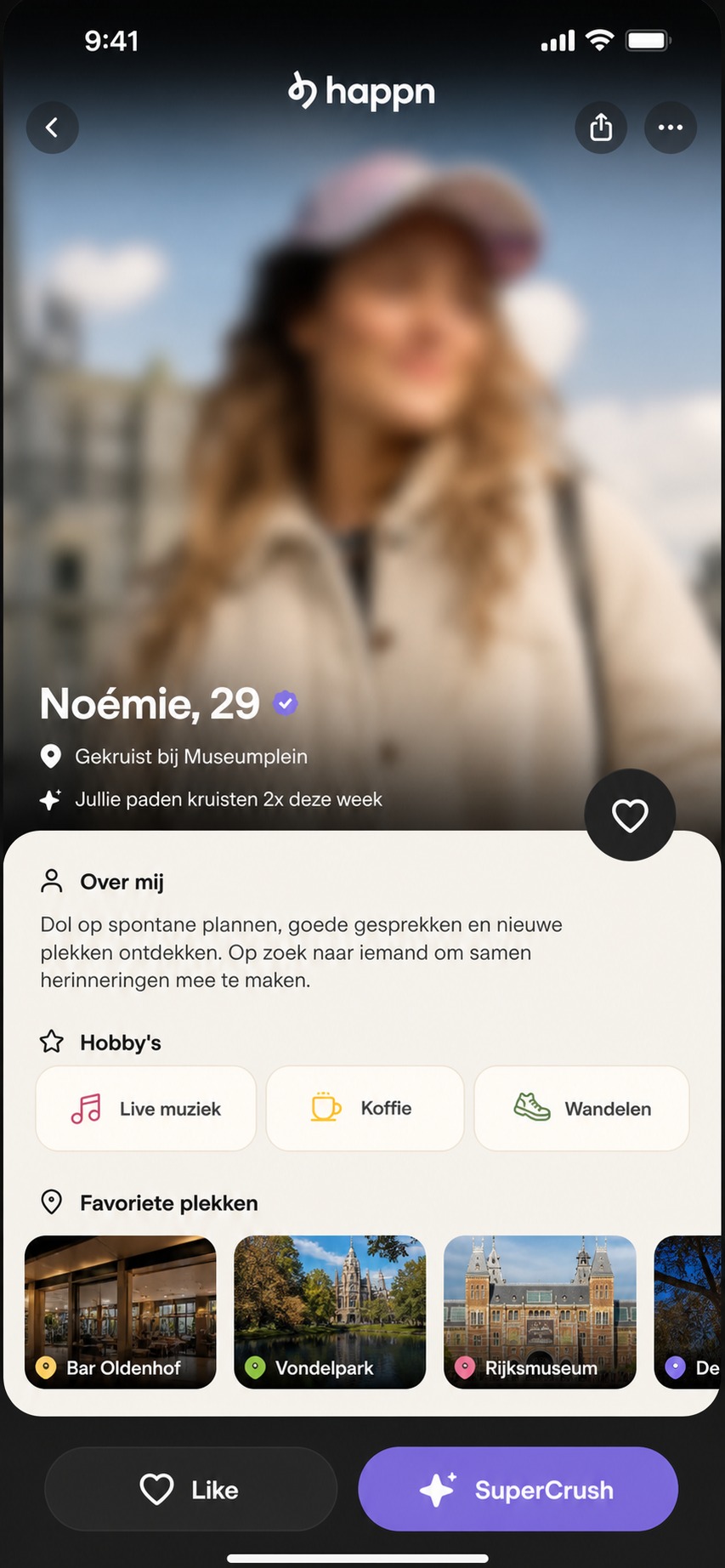 Happn profiel detail met soft blurred profielfoto